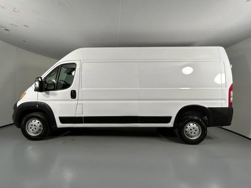 Used 2023 RAM ProMaster 2500 FWD image 4