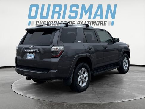 Used 2016 Toyota 4Runner SR5 image 6