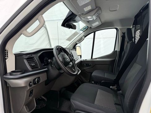 Used 2023 Ford Transit 250 Low Roof AWD w/ Exterior Upgrade Package image 11