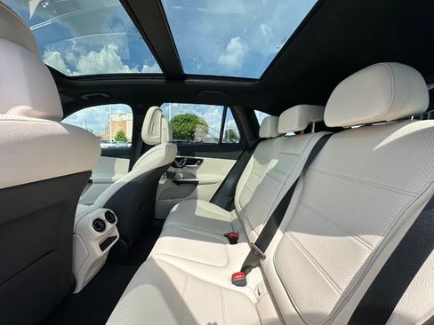 New 2026 Mercedes-Benz GLC 300 4MATIC image 32