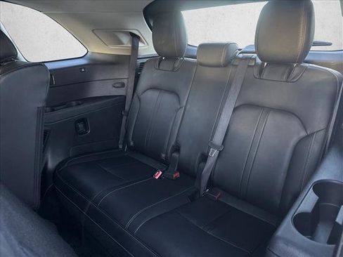 Used 2024 MAZDA CX-90 3.3 Turbo w/ Preferred Plus image 18