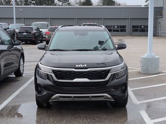 Used 2023 Kia Seltos EX video 2