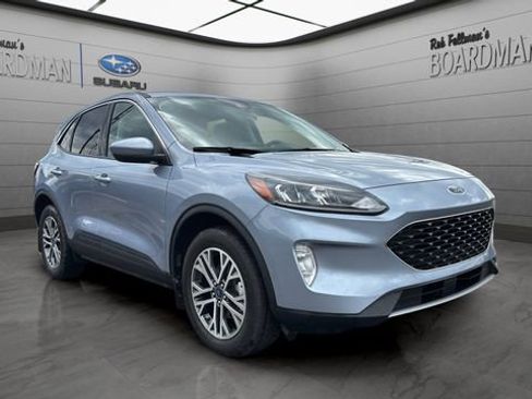 Used 2022 Ford Escape SEL image 2