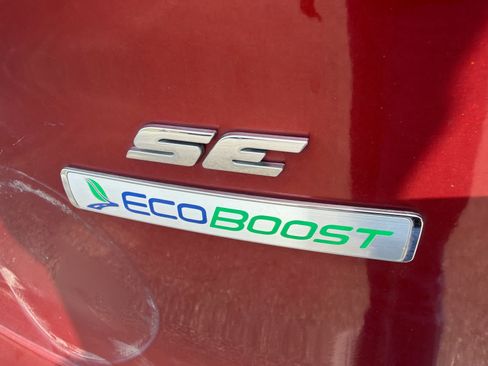 Used 2015 Ford Escape SE w/ Equipment Group 201A FWD image 30