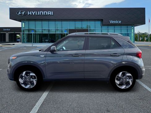 New 2026 Hyundai Venue SEL FWD image 3