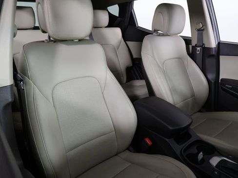 Used 2017 Hyundai Santa Fe Sport image 25