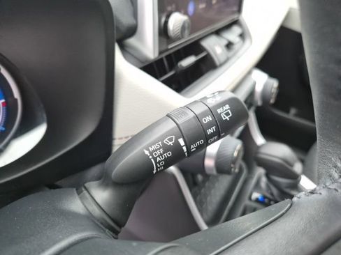 Used 2023 Toyota RAV4 XLE w/ Convenience Package image 23