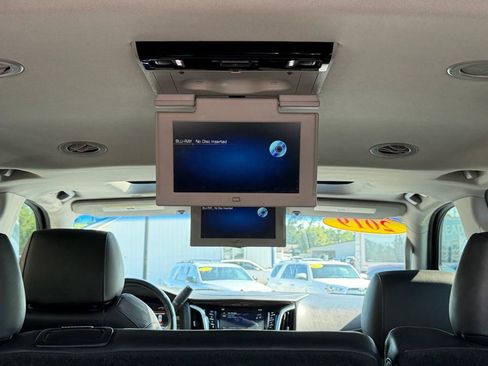 Used 2019 Cadillac Escalade ESV Luxury RWD image 24