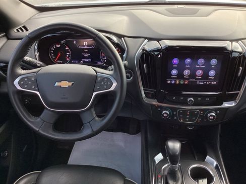 Used 2022 Chevrolet Traverse Premier image 19