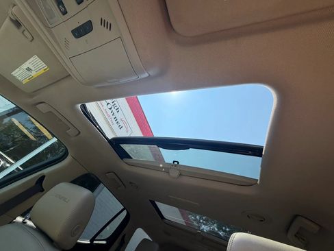 Used 2018 GMC Acadia Denali AWD/4WD image 40