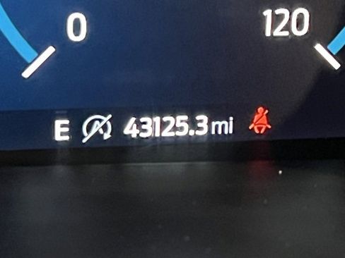 Used 2023 Ford F150 Lariat w/ Equipment Group 502A High image 28