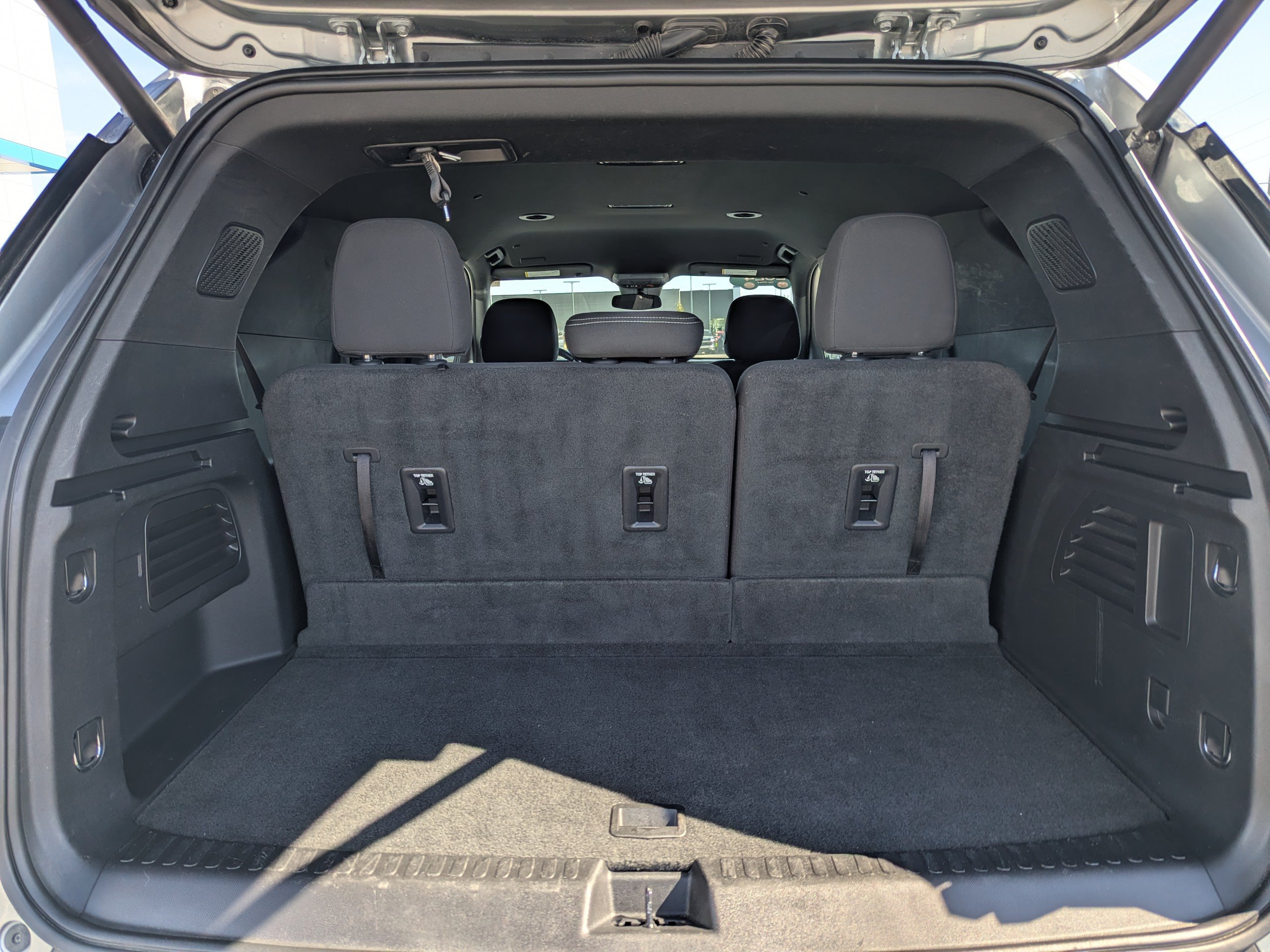 Certified 2024 Chevrolet Traverse LT FWD image 38