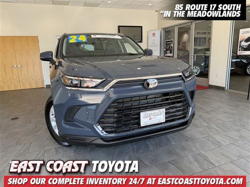 Certified 2024 Toyota Grand Highlander AWD image 1