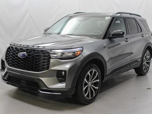 Used 2026 Ford Explorer ST-Line AWD/4WD image 4