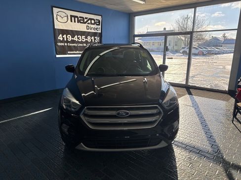 Used 2017 Ford Escape SE w/ SE Leather Comfort Package image 2