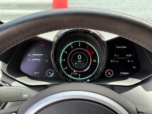 Used 2023 Aston Martin V8 Vantage Coupe RWD image 38