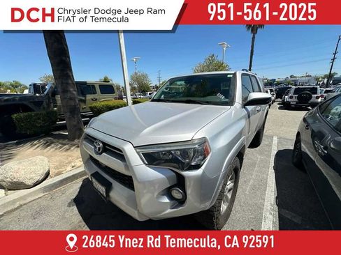 Used 2020 Toyota 4Runner SR5 AWD/4WD image 1