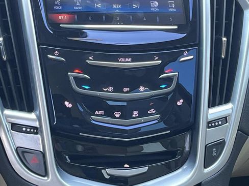 Used 2013 Cadillac SRX Performance image 17