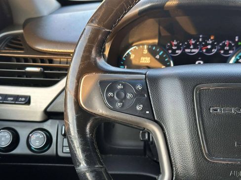 Used 2018 GMC Yukon XL Denali w/ Denali Ultimate Package AWD/4WD image 27