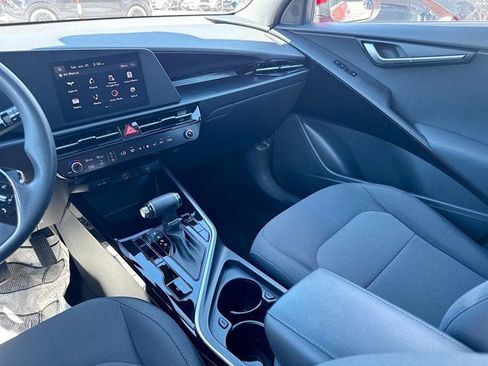 Certified 2023 Kia Niro LX FWD image 21