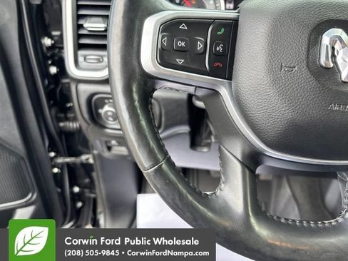 Used 2019 RAM 1500 Big Horn AWD/4WD image 18