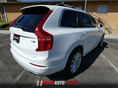 Used 2016 Volvo XC90 T6 Momentum w/ Momentum Plus Package AWD/4WD image 8