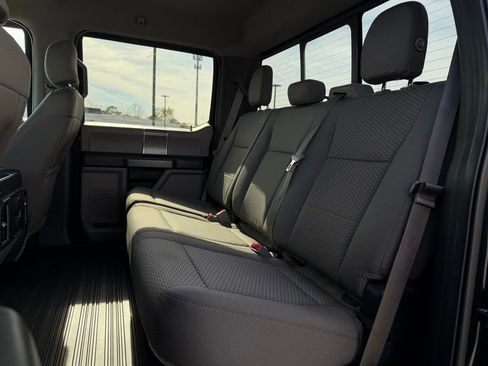 Used 2015 Ford F150 XLT w/ Equipment Group 302A Luxury image 24