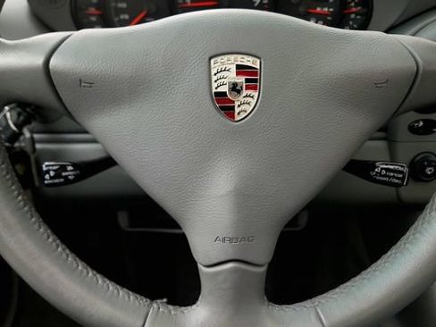 Used 2001 Porsche 911 Carrera RWD image 52