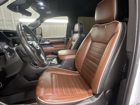 Used 2024 GMC Sierra 2500 Denali Ultimate image 10