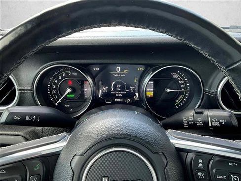 Used 2021 Jeep Wrangler Unlimited Sahara w/ Cold Weather Group AWD/4WD image 22
