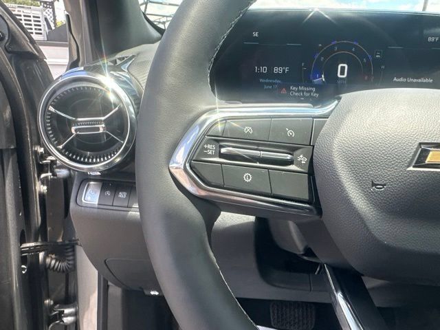 New 2026 Chevrolet Equinox LT w/ Convenience Package II FWD image 19