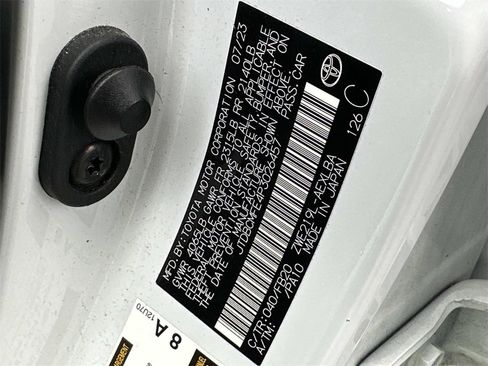 Certified 2023 Toyota Corolla LE image 18