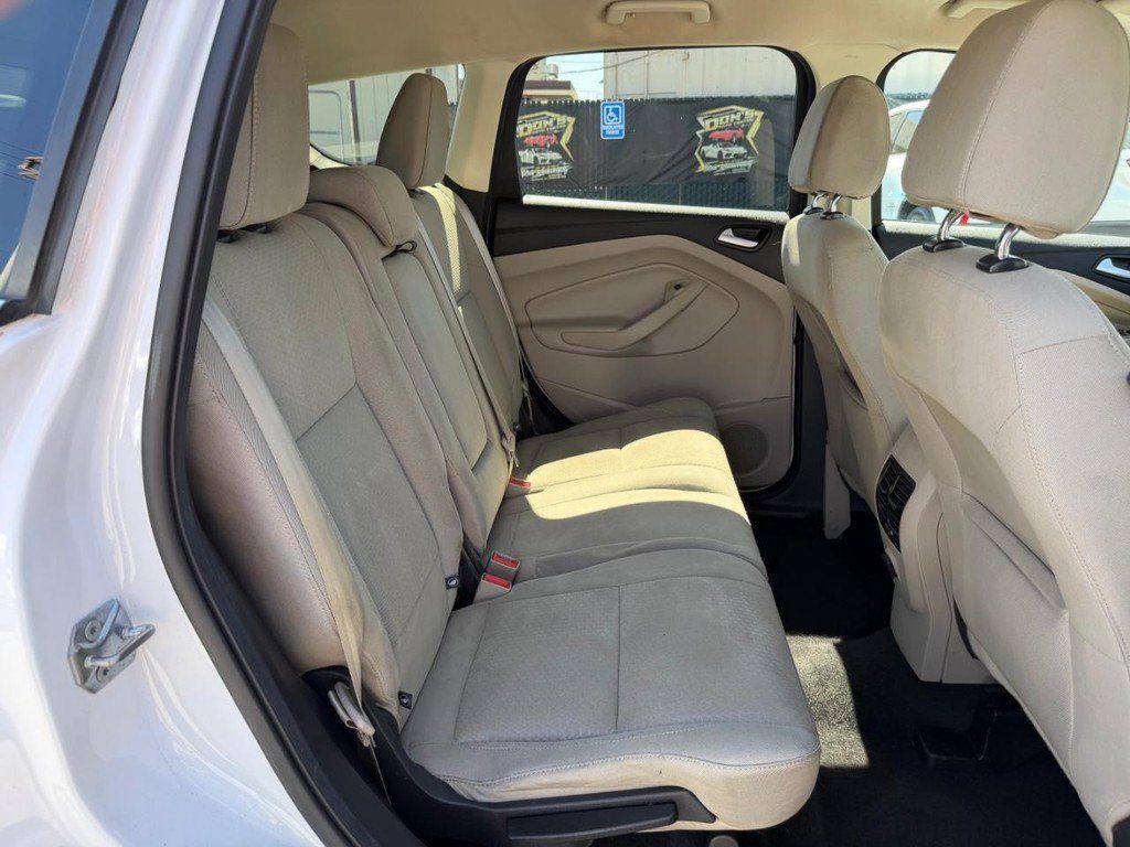 Used 2017 Ford Escape SE AWD/4WD image 33