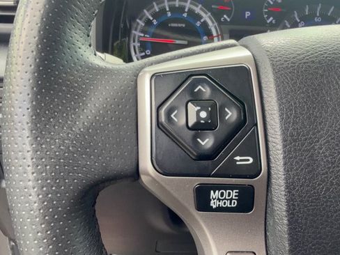 Used 2017 Toyota 4Runner Limited AWD/4WD image 17