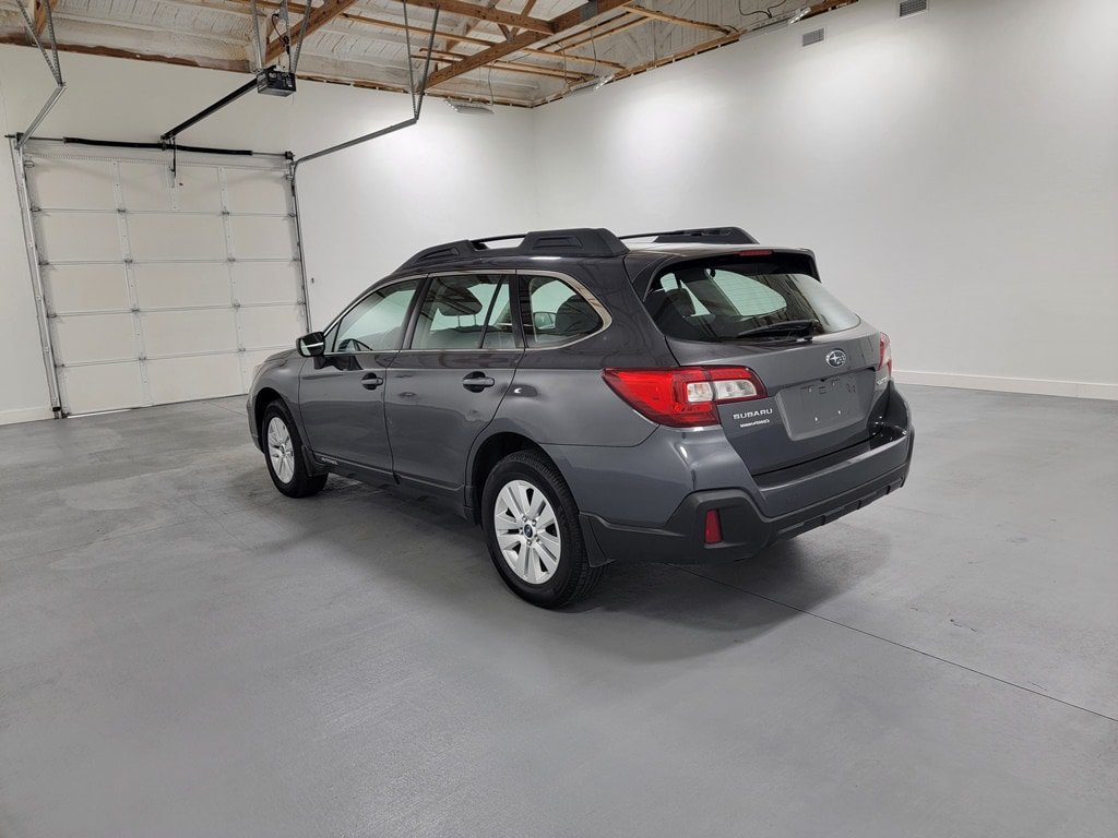 Used 2018 Subaru Outback 2.5i AWD/4WD image 5