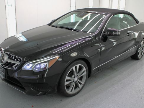 Used 2016 Mercedes-Benz E 400 Cabriolet w/ Premium 3 Package image 26