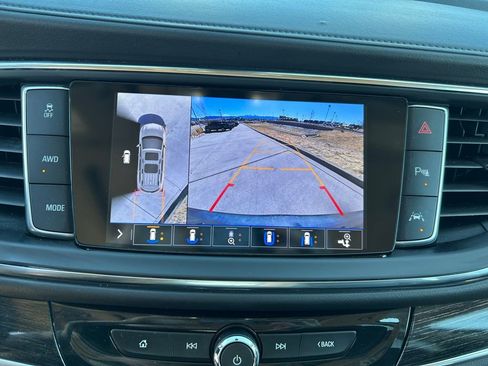 Used 2021 Buick Enclave Avenir w/ Avenir Technology Package AWD/4WD image 17