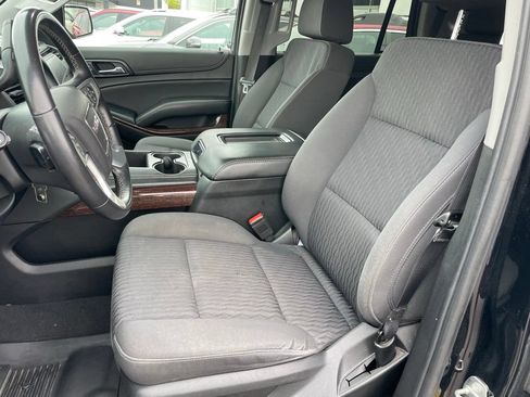 Used 2020 GMC Yukon SLE w/ SLE Value Package AWD/4WD image 6