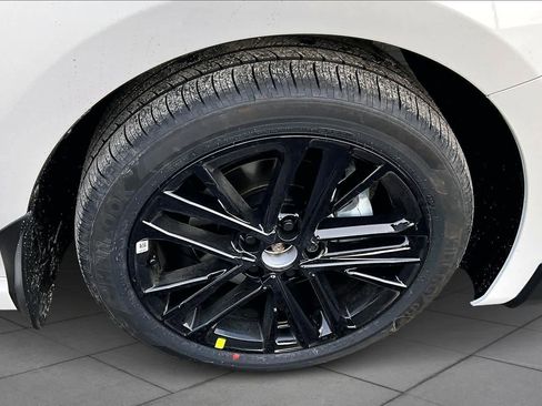 New 2026 Toyota Camry SE image 12