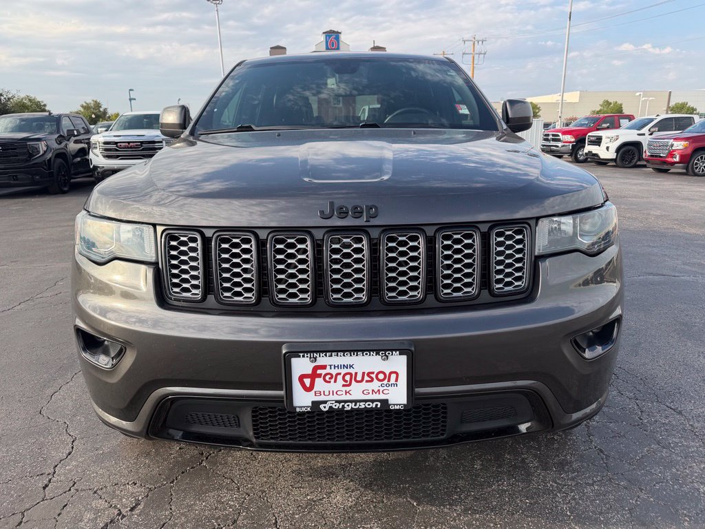 Used 2019 Jeep Grand Cherokee Altitude AWD/4WD image 8