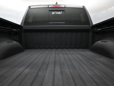 Used 2022 RAM 1500 Big Horn AWD/4WD image 7