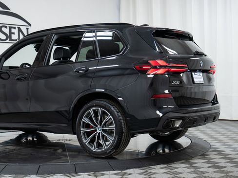 New 2026 BMW X5 xDrive40i w/ M Sport Package image 28
