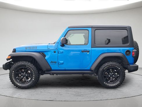 Used 2022 Jeep Wrangler Sport AWD/4WD image 2