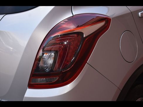 Used 2017 Buick Encore Preferred FWD image 49