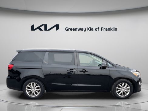 Used 2019 Kia Sedona EX FWD image 8