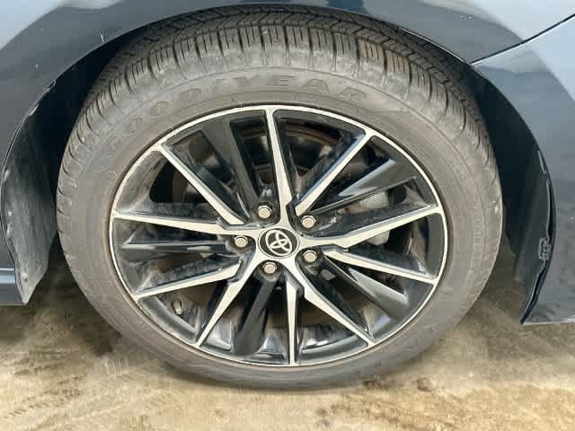 Used 2021 Toyota Camry SE FWD image 5