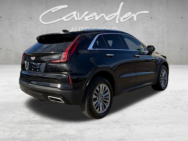 Used 2025 Cadillac XT4 Premium Luxury FWD image 16