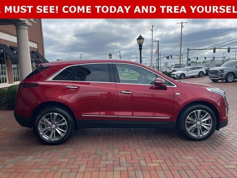 Used 2025 Cadillac XT5 Premium Luxury w/ Technology Package AWD/4WD image 7