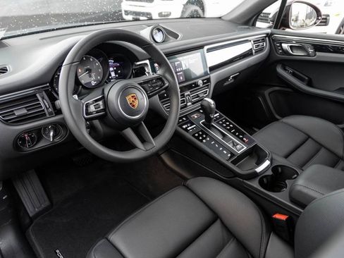 New 2026 Porsche Macan S image 4