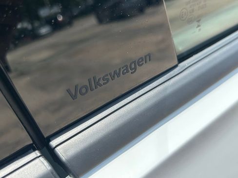 Used 2025 Volkswagen Tiguan S image 22